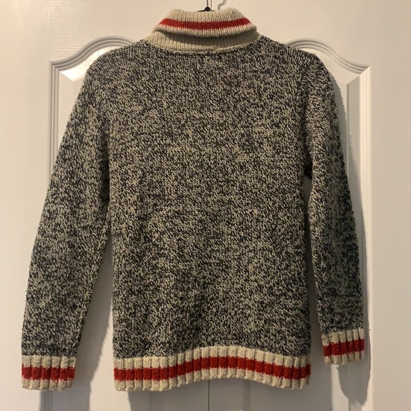 Boys “Cabin Shawl” button-down Roots cardigan. Boys xl but also fits women’s xs - Picture 2 of 7